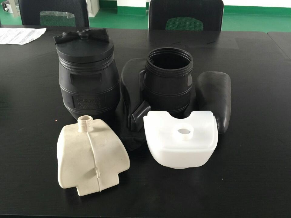 Petroleum Auto Parts HDPE Blow Moulding Machine CPM Extrusion